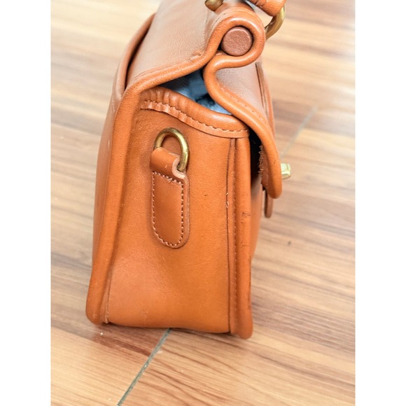 Vintage Coach Leather Mini Willis Winnie No.B7C-9023 British Tan Dowel Top - Picture 12 of 12